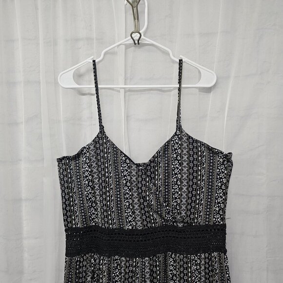 No Boundaries Black White Floral Halter Jumpsuit Boho Crochet Wide Leg 3XL - Picture 2 of 10